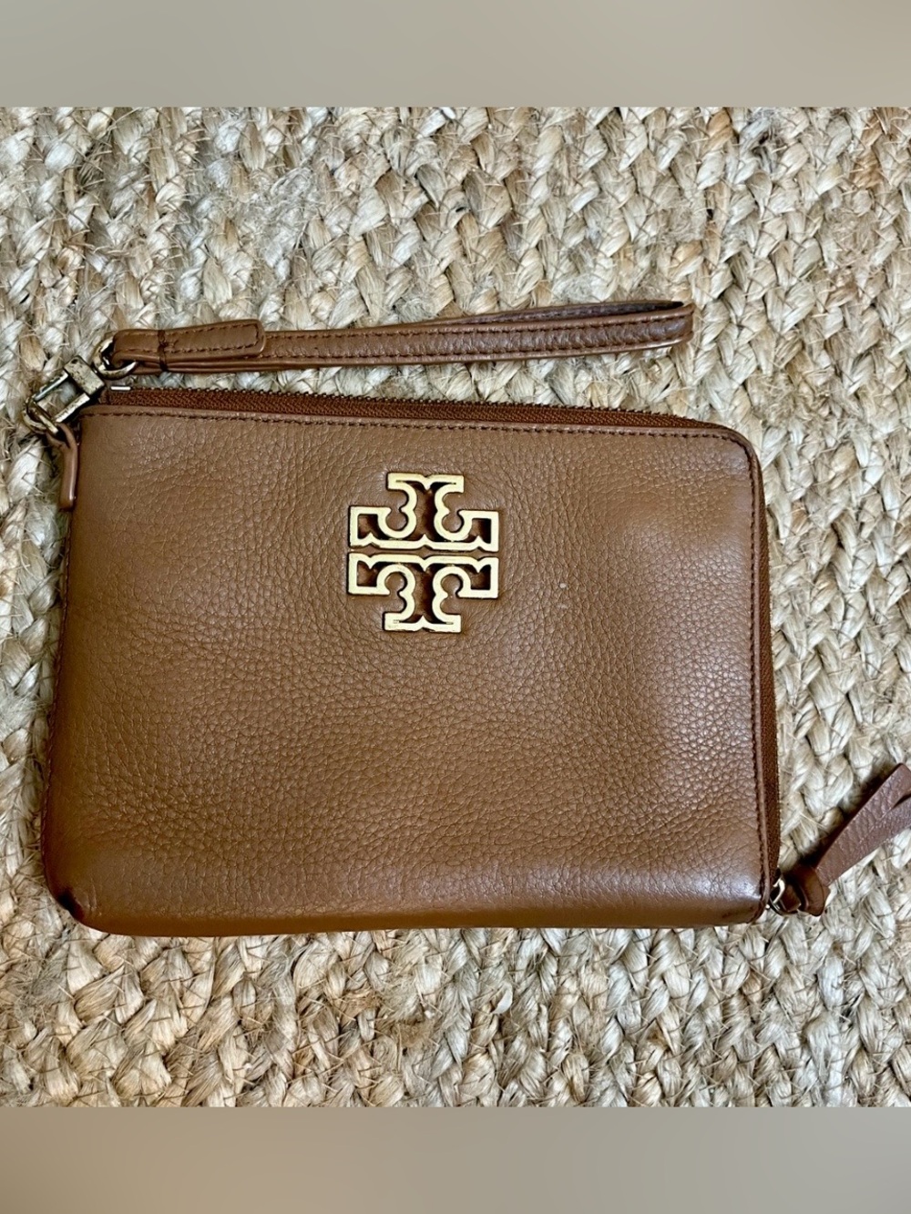 Tory Burch Britten Pebbled Leather Wristlet in Moose Brown Gold Logo 8” x 5.5”